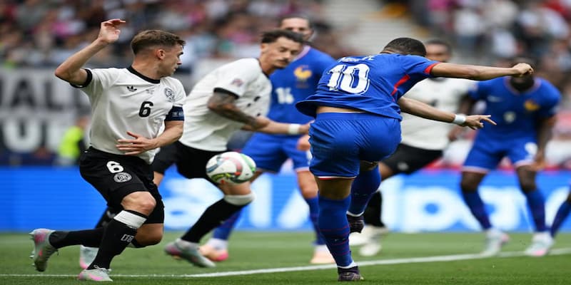 Kylian Mbappe tỏa sáng giúp Pháp thắng 2-0 trước Đức